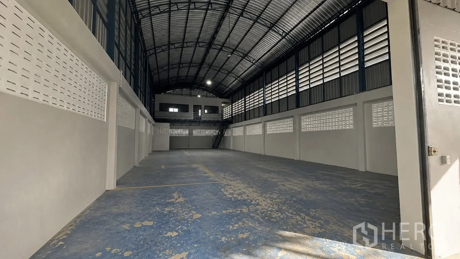 picture For rent Warehouse 420 sq.m. in Mueang Samut Prakan, Samut Prakan - 2/4