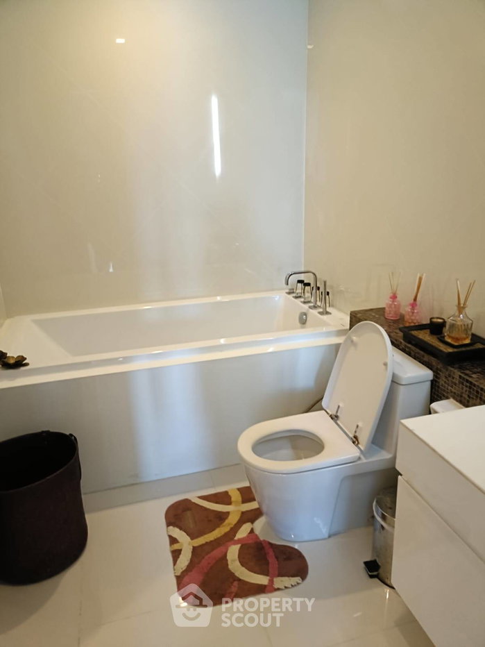 รูป ห้องกว้าง 104 ตร.ม. ขายคอนโด 2 ห้องนอน The Sanctuary Wong Amat (ID 3281847) - รูปที่ 12/13