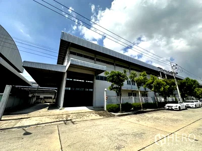Factory for rent : For rent Factory 1300 sqm in Lam Luk Ka, Pathum Thani