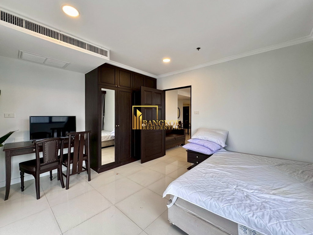 รูป Lake Green | 3 Bedroom Condo For Rent in Nana - BR6798CD - รูปที่ 11/35