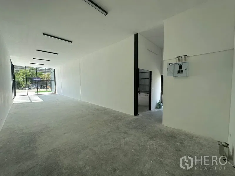 รูป ให้เช่า โกดัง 270 ตรม บางพลี สมุทรปราการ - รูปที่ 8/16