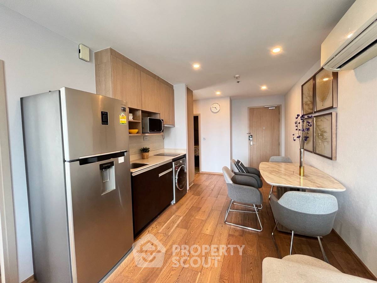 picture 2-BR Condo at Q Chid Lom - Phetchaburi near BTS Chit Lom (ID 2736300) - 3/30