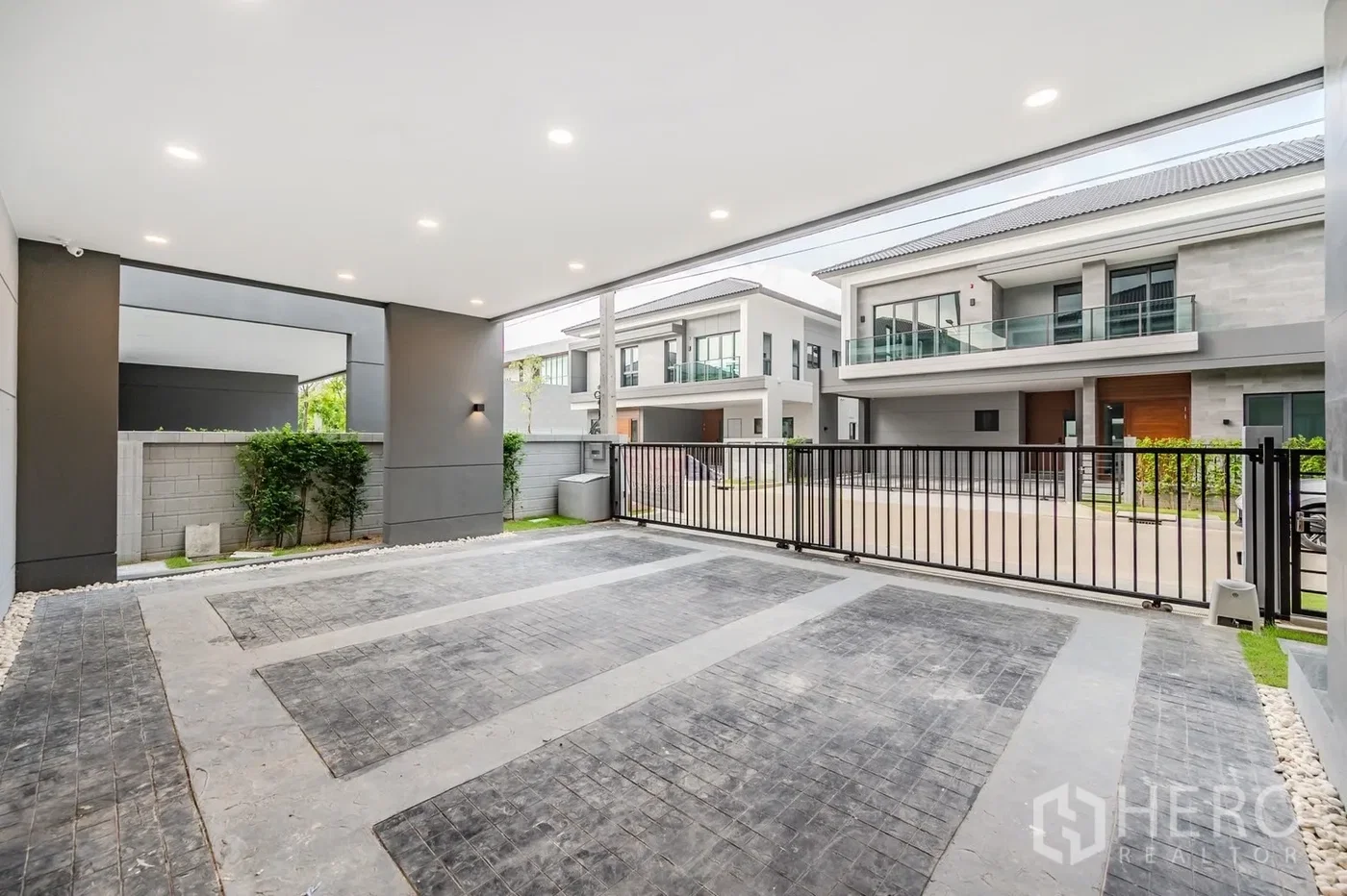 รูป ให้เช่า บ้านเดี่ยว 4 ห้องนอน บางพลี สมุทรปราการ - รูปที่ 2/27