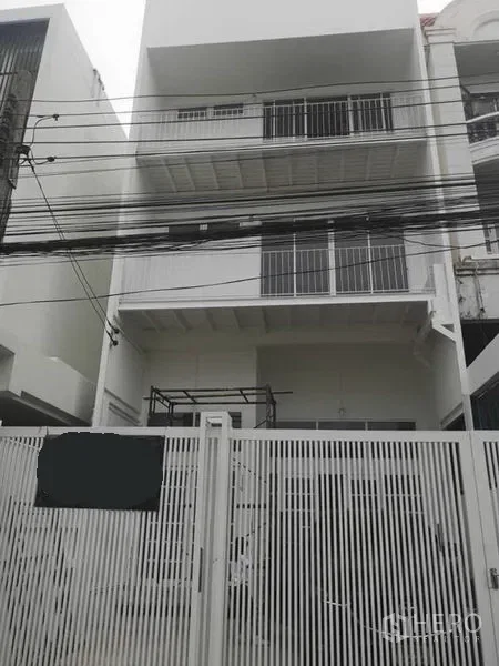 รูป ให้เช่าหรือขาย ทาวน์เฮาส์ 4 ห้องนอน ห้วยขวาง ห้วยขวาง กรุงเทพมหานคร - รูปที่ 1/25