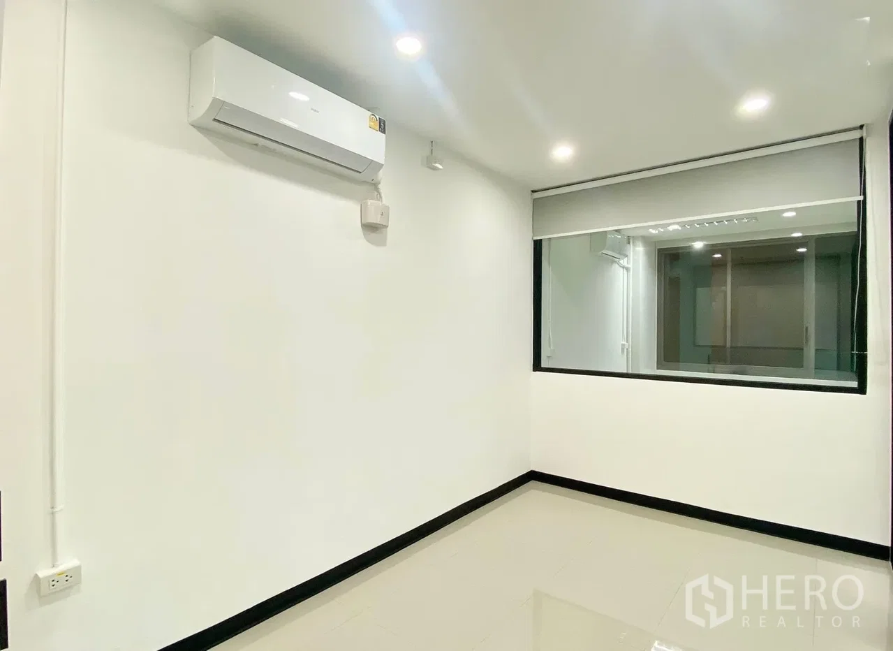 รูป ให้เช่า ออฟฟิศ 92 ตรม พระโขนง คลองเตย กรุงเทพมหานคร BTS เอกมัย - รูปที่ 7/7