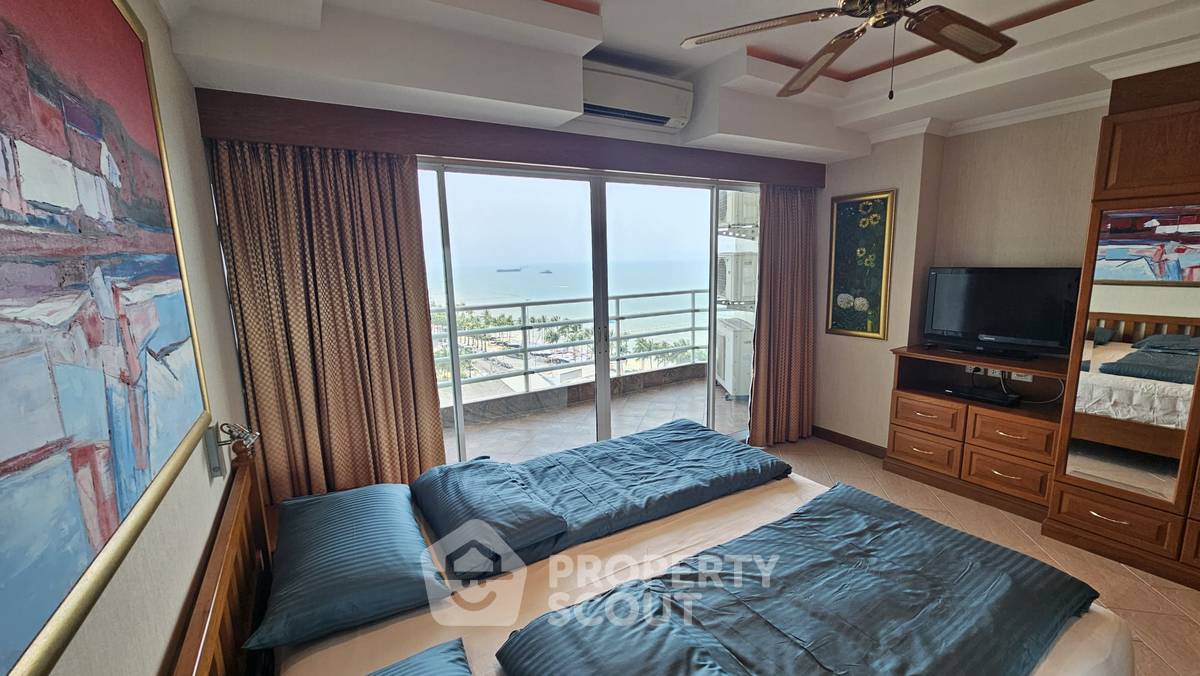 picture Spacious 2-BR 141 Sqm At View Talay 7 Condominium Jomtien (ID 3281933) - 37/51