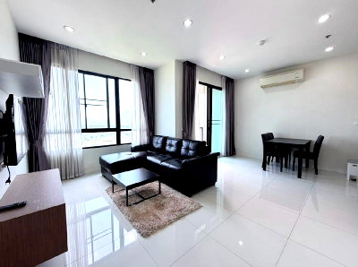 Condos for sale : For Sale The Sky Condo Sriracha. Beautiful, move in Ready unit. Great value-ideal for investment.