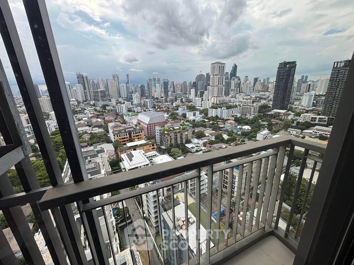 picture 22nd-Floor 1-BR At Rhythm Sukhumvit 36-38, 300m To BTS Thong Lor (ID 1566985) - 14/14