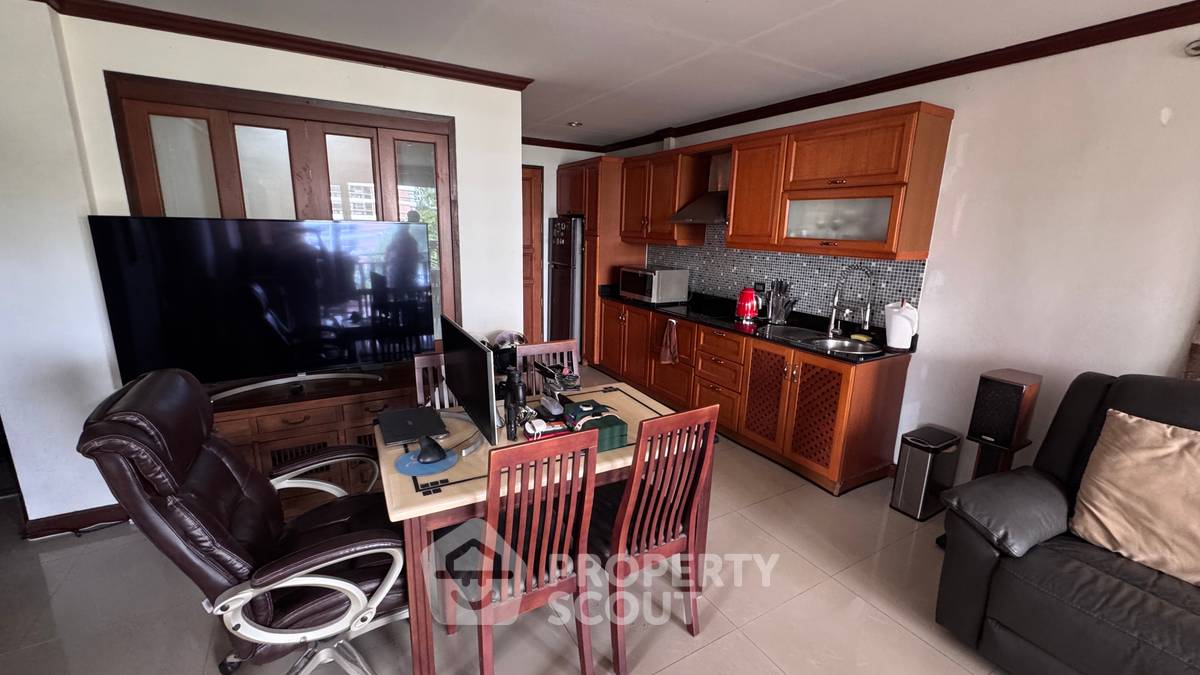 picture Spacious 1-BR 104 Sqm At Royal Hill Resort Condominium (ID 3281840) - 28/31