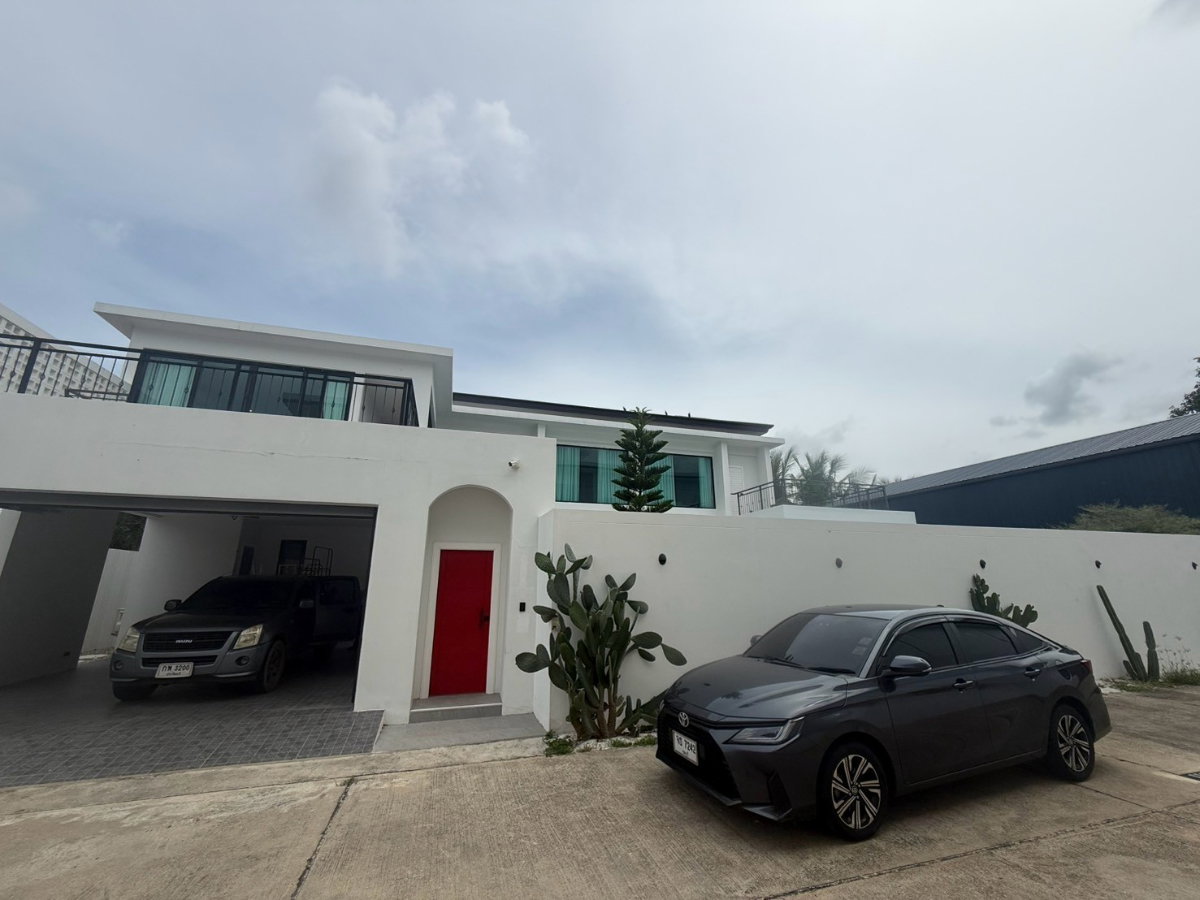 รูป บ้านส่วนตัว🏠มีสระว่ายน้ำในตัว อินเตอร์เน็ต ส่วนตัว ขนาด 168 ตรม. 5ห้องนอน 5 ห้องน้ำ มีห้องเก็บของ ระบบมีรีโมท มีกล้องงวจรปิด ใกล้อ่างมาบประชัน - รูปที่ 2/72