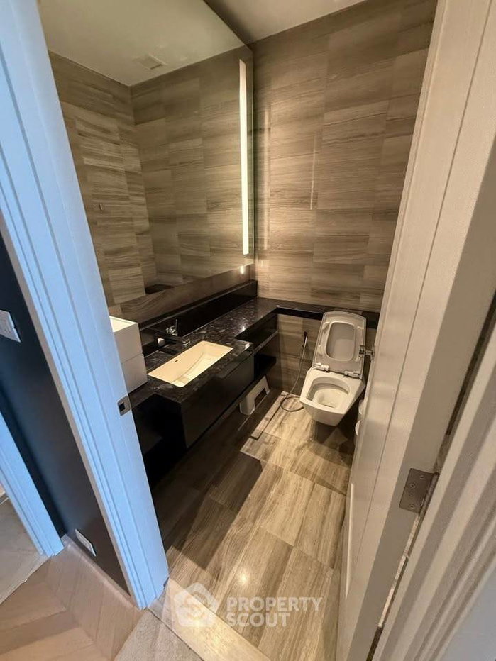 รูป คอนโดเลี้ยงสัตว์ได้ 4 ห้องนอน 250 ตร.ม. Four Seasons Private Residences Bangkok ใกล้ BTS สะพานตากสิน (ID 3293812) - รูปที่ 20/20
