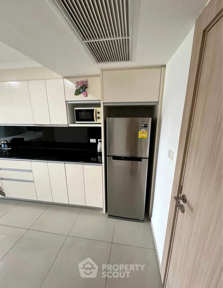 picture 1-BR Condo at Nova Ocean View Condominium close to Phratamnak (ID 3281759) - 5/18