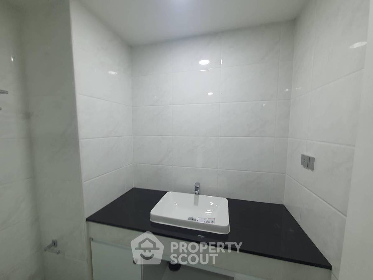 รูป คอนโด 1 ห้องนอน View Talay 8 Condominium ใกล้หาดจอมเทียน (ID 3281936) - รูปที่ 5/19