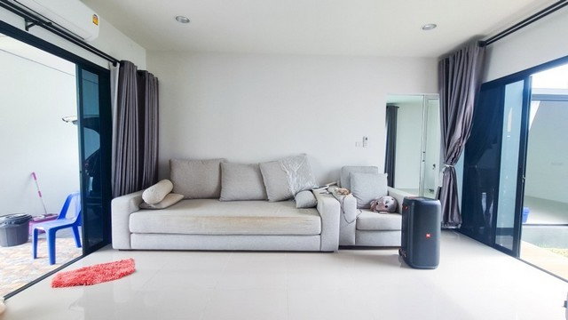 รูป บ้านเดี่ยวให้เช่า ดิ เอ็มเบรส จตุโชติ - หทัยราษฎร์ ถนนไทยรามัญ กรุงเทพมหานคร - รูปที่ 2/8