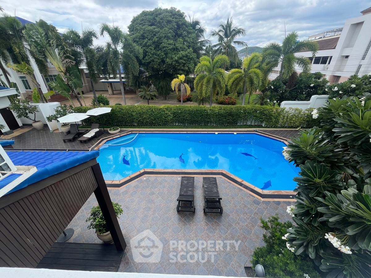 picture Unique 6-BR Pool Villa next to Market Village (ID 3293800) - 38/49