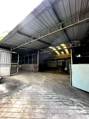 Factory for rent Naradhiwas Rajanagarindra Road : For rent Warehouse 280 sqm in Yan Nawa, Bangkok