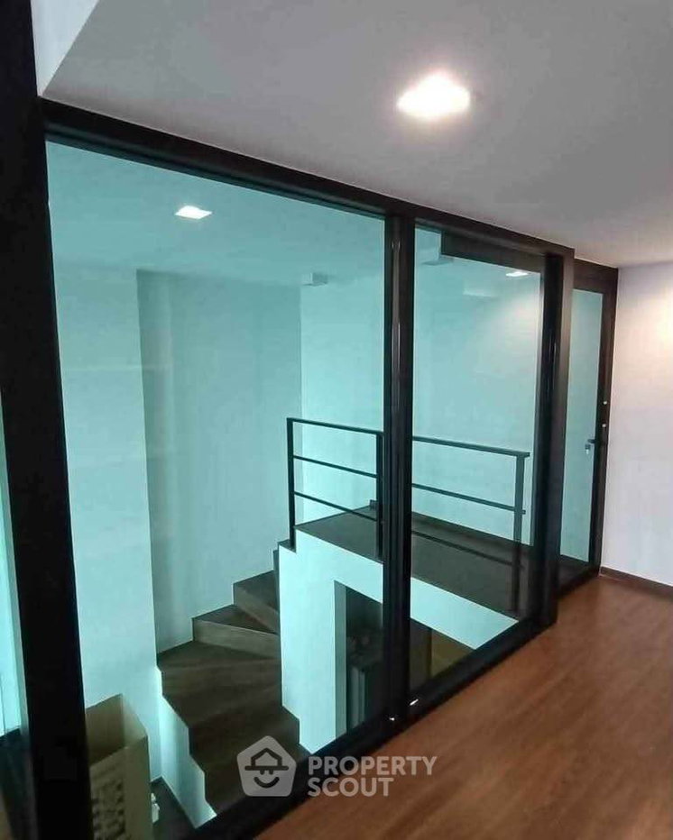 รูป คอนโด 2 ห้องนอน Ideo New Rama 9 ใกล้ ARL รามคำแหง (ID 3292691) - รูปที่ 10/11