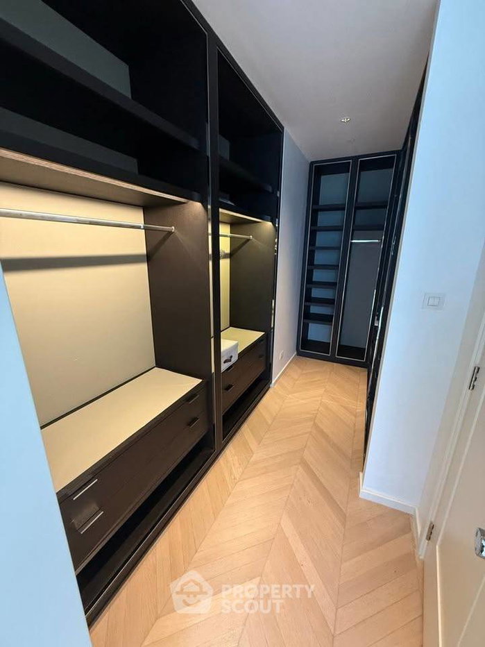 รูป คอนโดเลี้ยงสัตว์ได้ 4 ห้องนอน 250 ตร.ม. Four Seasons Private Residences Bangkok ใกล้ BTS สะพานตากสิน (ID 3293812) - รูปที่ 8/20
