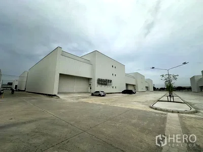 Factory for rent : For rent Factory 1233 sqm in Khlong Luang, Pathum Thani