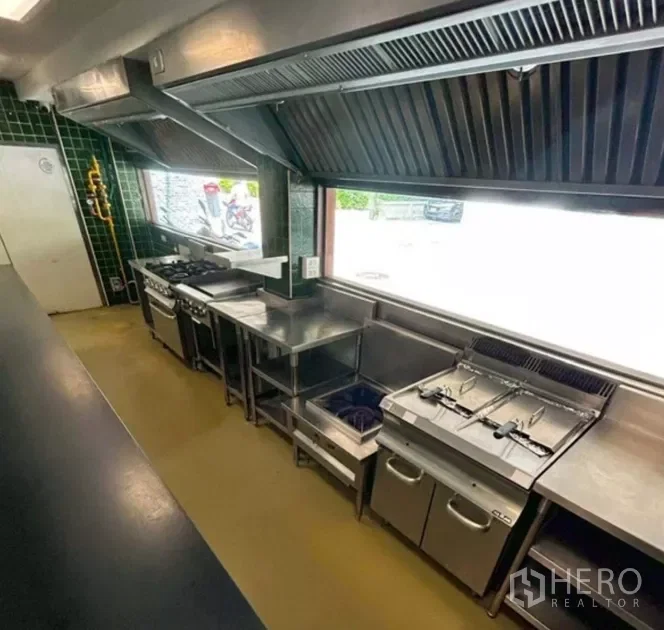 รูป ให้เช่า พื้นที่ขายของ 500 ตรม ช่องนนทรี ยานนาวา กรุงเทพมหานคร BTS วุฒากาศ - รูปที่ 6/8