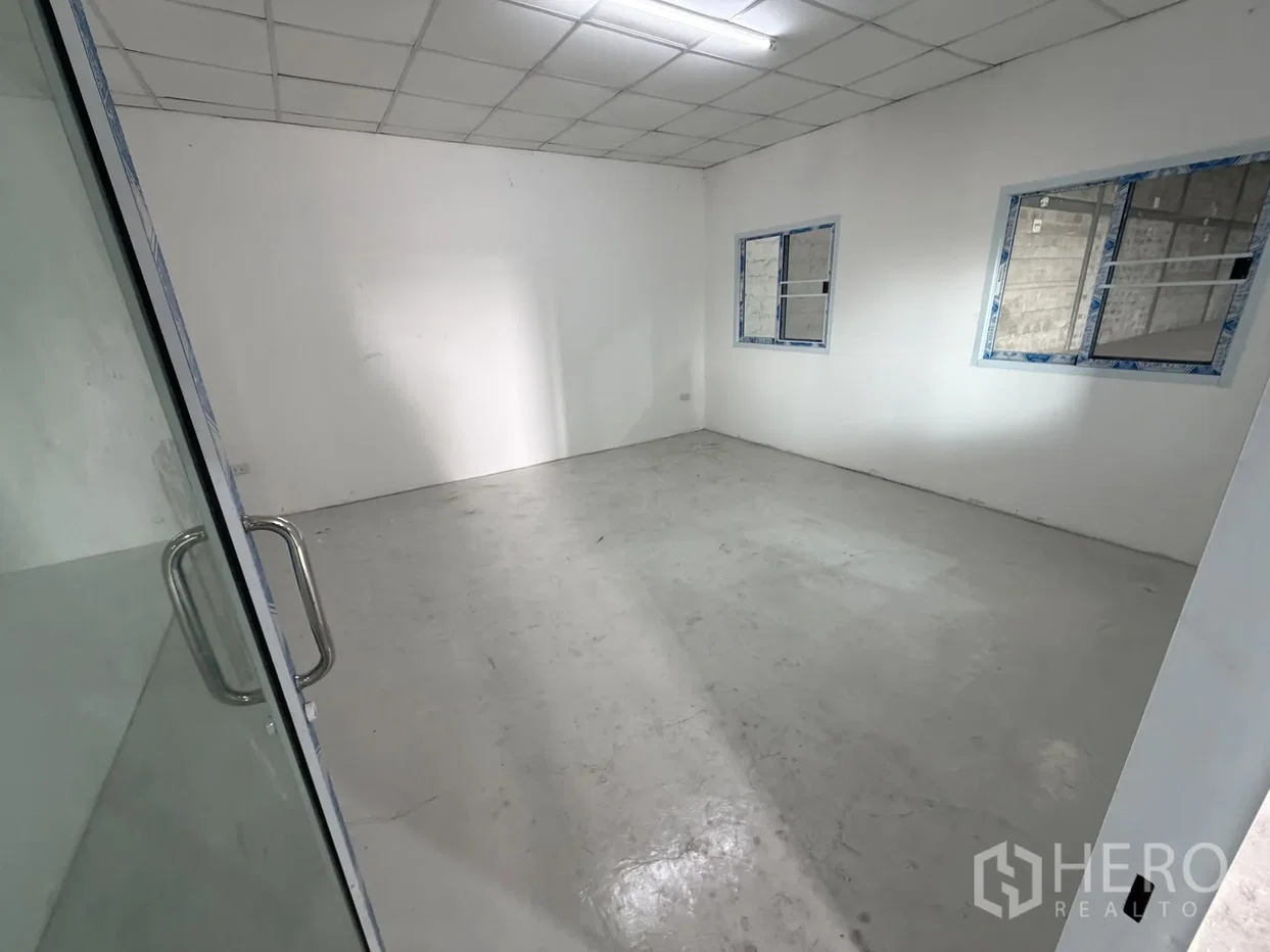 รูป ให้เช่า โกดัง 800 ตรม บางนา กรุงเทพมหานคร - รูปที่ 2/3