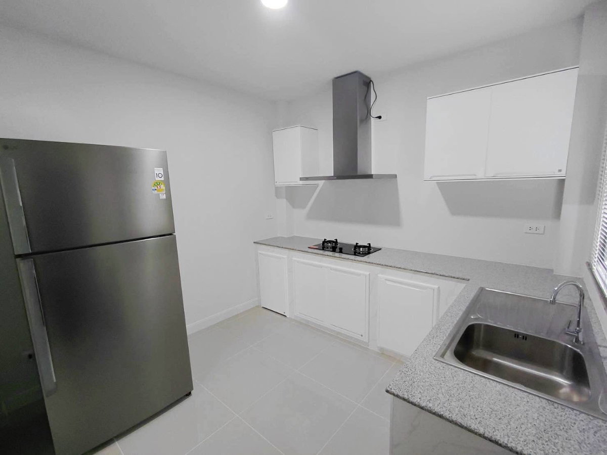 รูป 🏡 ให้เช่าบ้านเดี่ยว ตกแต่งสไตล์โมเดิร์น ในโครงการคุณภาพ สิ่งแวดล้อมดี ความปลอดภัยสูง ใกล้ห้างสรรพสินค้า, โรงเรียนนานาชาติ และอื่นๆอีกมากมาย - รูปที่ 5/14
