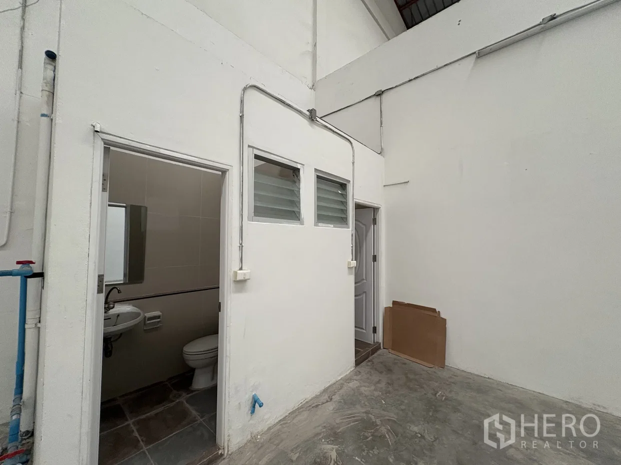 picture For rent Factory 443 sqm in Phra Samut Chedi, Samut Prakan - 6/9