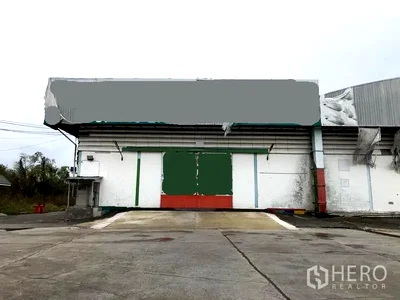 Factory for rent : For rent Warehouse 4000 sqm in Bang Bo, Samut Prakan
