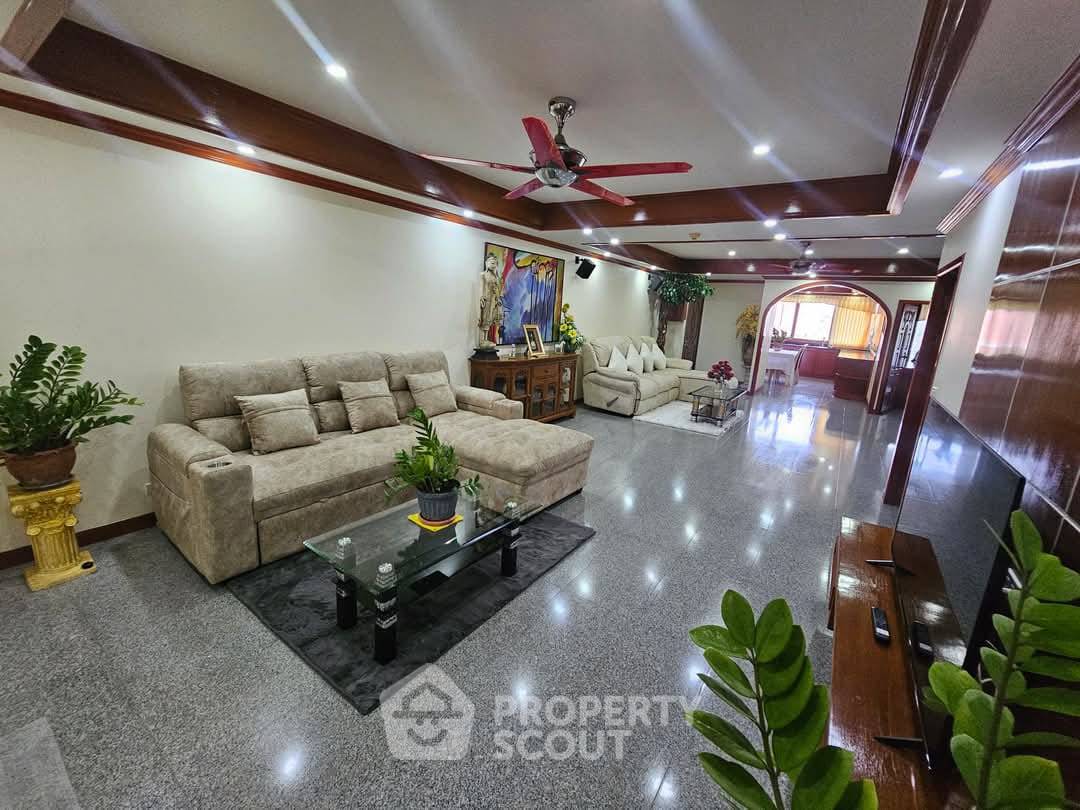 รูป คอนโด 2-ห้องนอน ที่ จอมเทียน พลาซ่า คอนโดเทล ใกล้ หาดจอมเทียน (ID 3281704) - รูปที่ 5/28