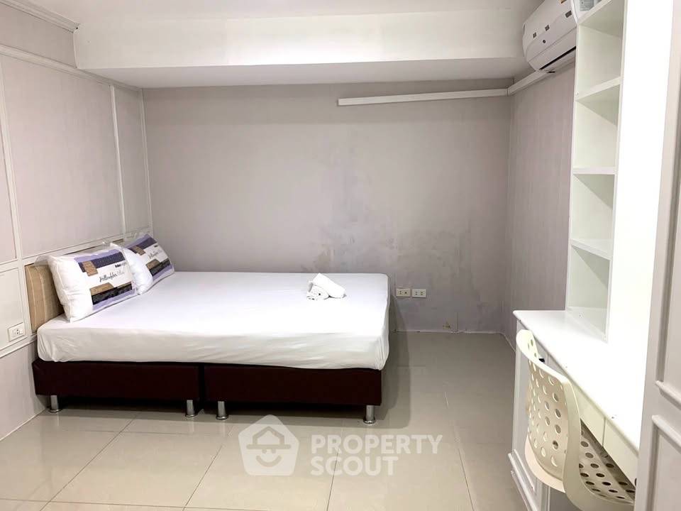 รูป คอนโด 3-ห้องนอน ที่ เดอะ วอเตอร์ฟอร์ด พาร์ค สุขุมวิท 53 (ทองหล่อ 5) ใกล้ BTS ทองหล่อ (ID 3164877) - รูปที่ 10/18