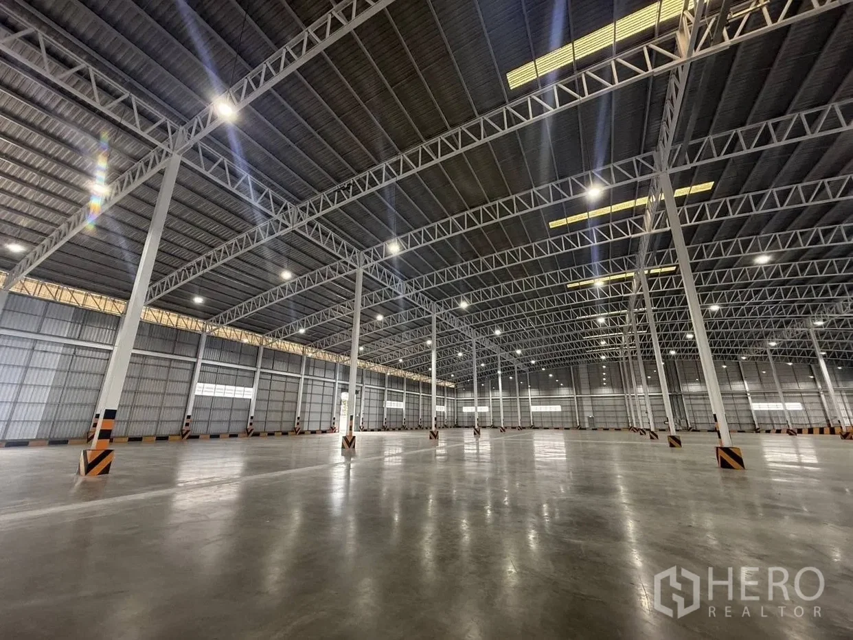 รูป ให้เช่า โรงงาน 9700 ตรม หนองขาม ศรีราชา ชลบุรี - รูปที่ 2/11