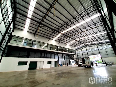 เช่าโรงงาน ลาดปลาเค้า 80 : ให้เช่า โกดัง 1300 ตรม อนุสาวรีย์ บางเขน กรุงเทพมหานคร