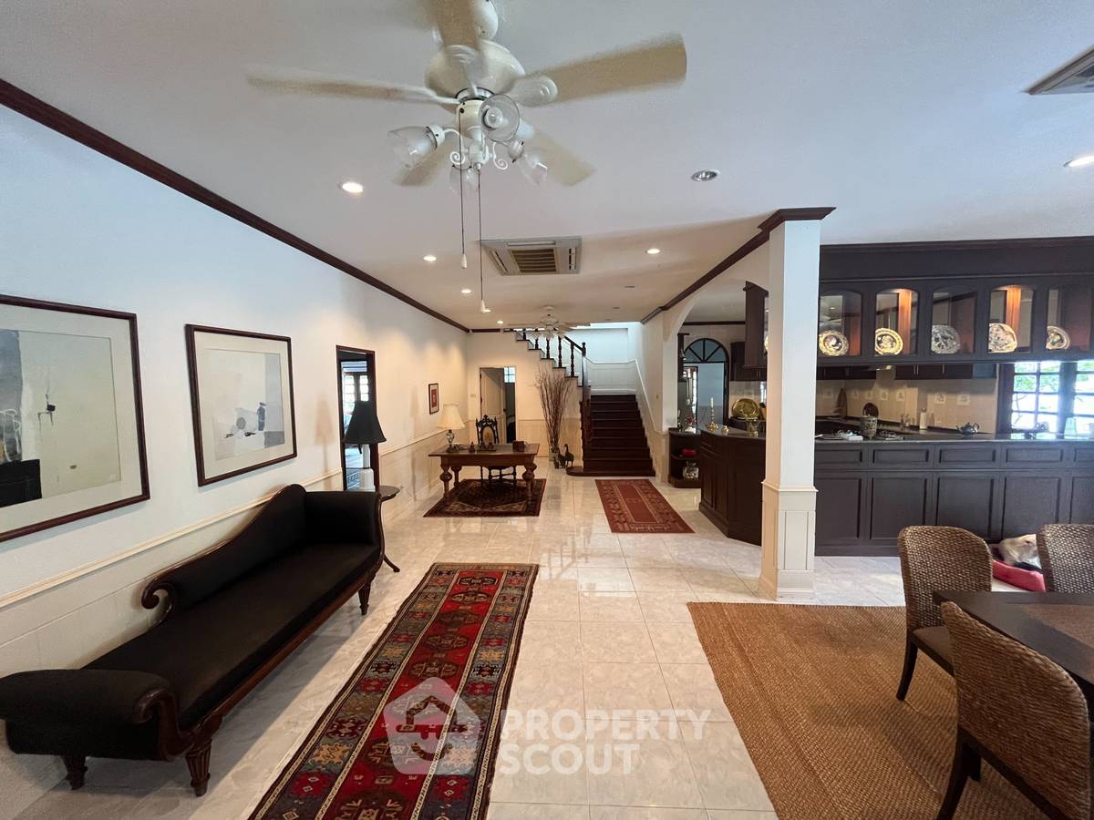 picture Unique 6-BR Pool Villa next to Market Village (ID 3293800) - 29/49