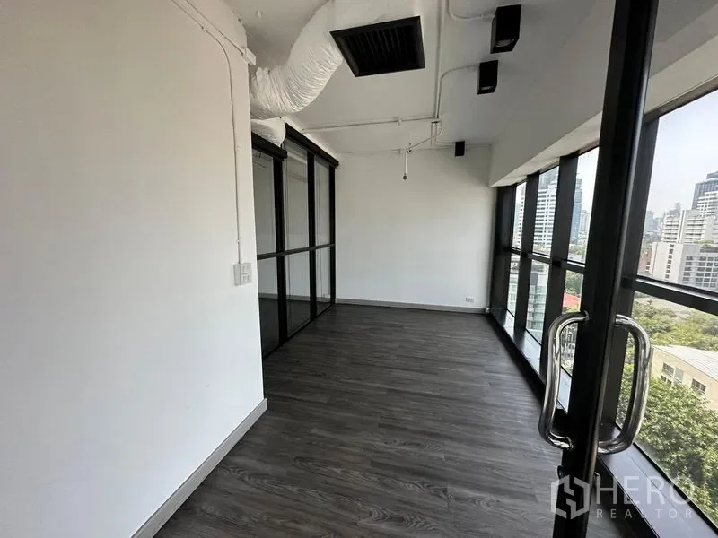 รูป ให้เช่า ออฟฟิศ 220 ตรม วัฒนา กรุงเทพมหานคร BTS เอกมัย - รูปที่ 6/6