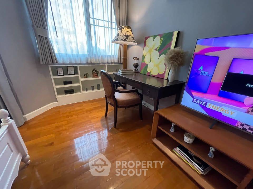 รูป คอนโด 2 ห้องนอน 142 ตร.ม. Supalai Place Sukhumvit 39 ใกล้ BTS พร้อมพงษ์ (ID 3292181) - รูปที่ 2/12