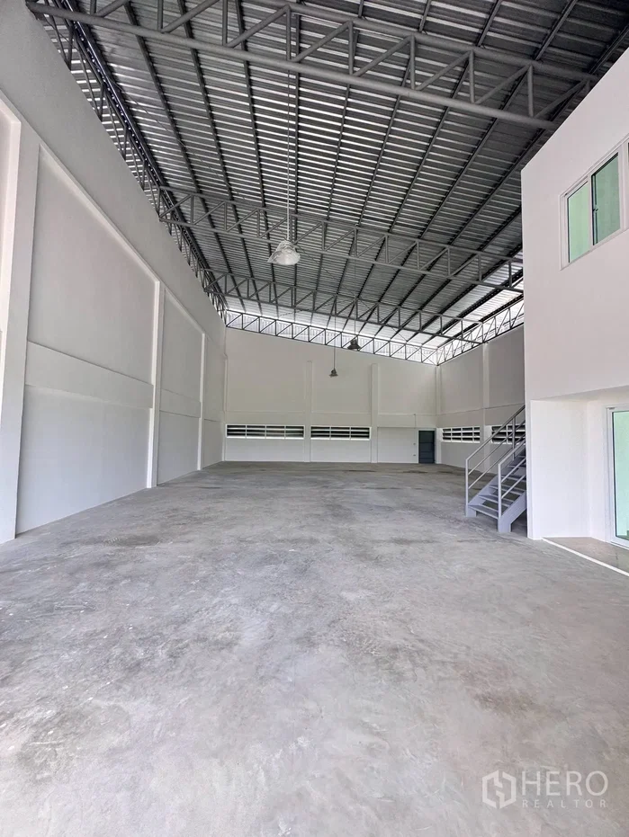 รูป ให้เช่า โกดัง 320 ตรม บางบ่อ สมุทรปราการ - รูปที่ 2/11