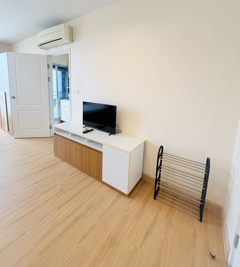 picture River-View Condo Near MRT | Minimalist-Style Unit for Rent - 5/9