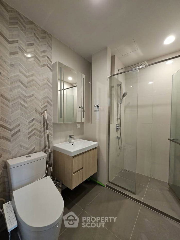 รูป ห้อง 1 ห้องนอน ชั้น 33 โครงการ Oka Haus Sukhumvit 36 ใกล้ BTS ทองหล่อ (ID 3293023) - รูปที่ 6/7
