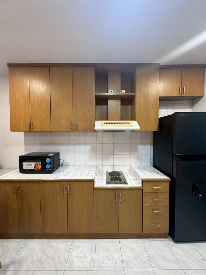 รูป คอนโด 1 ห้องนอน Supalai Place Sukhumvit 39 ใกล้ BTS พร้อมพงษ์ (ID 560346) - รูปที่ 13/18