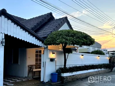 Houses for rent Bangkok : For Rent 3 Bedroom Detached House Baan Yu-Sabai Krungthep Kreetha in Saphan Sung, Bangkok