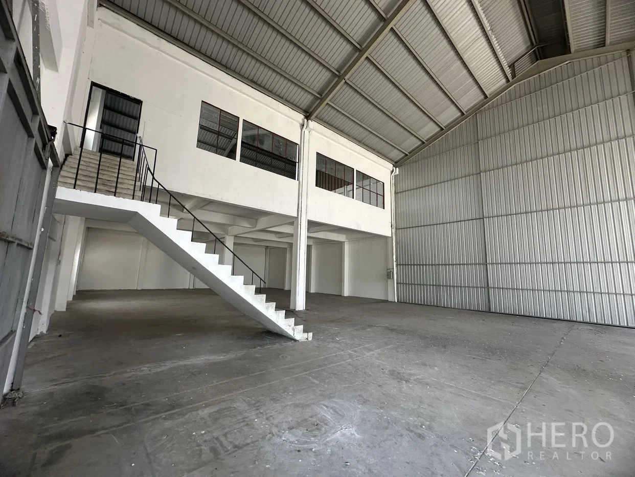 รูป ให้เช่า โรงงาน 800 ตรม เมืองสมุทรปราการ สมุทรปราการ - รูปที่ 3/6