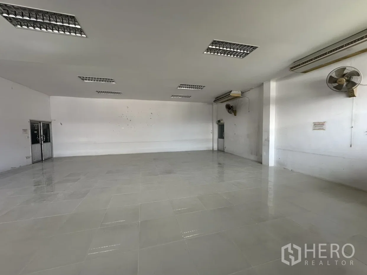 รูป ให้เช่า โรงงาน 1800 ตรม บางพลี สมุทรปราการ - รูปที่ 22/30