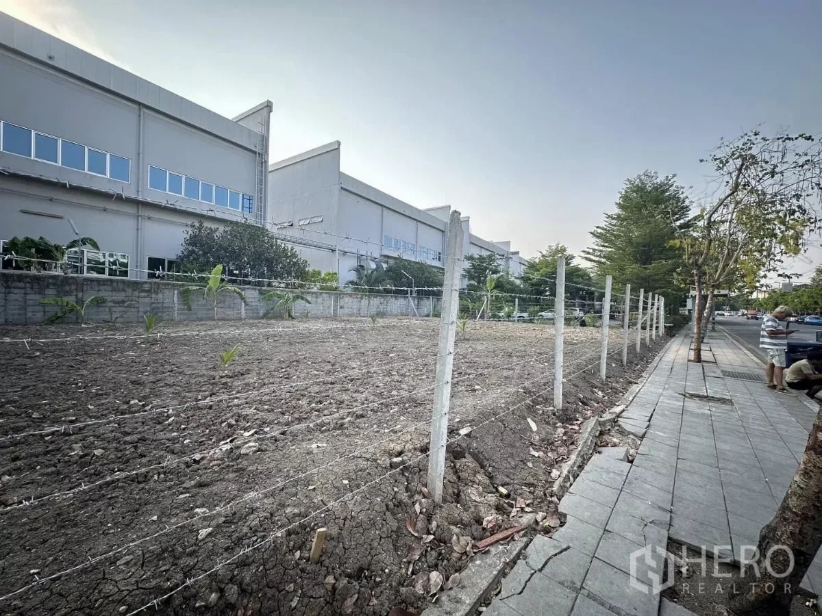 รูป ที่ดิน 160 ตรว ราษฎร์พัฒนา สะพานสูง กรุงเทพมหานคร - รูปที่ 2/4