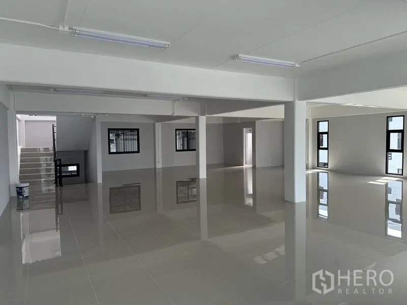 picture For rent Warehouse 1000 sqm in Bang Phli, Samut Prakan - 10/12