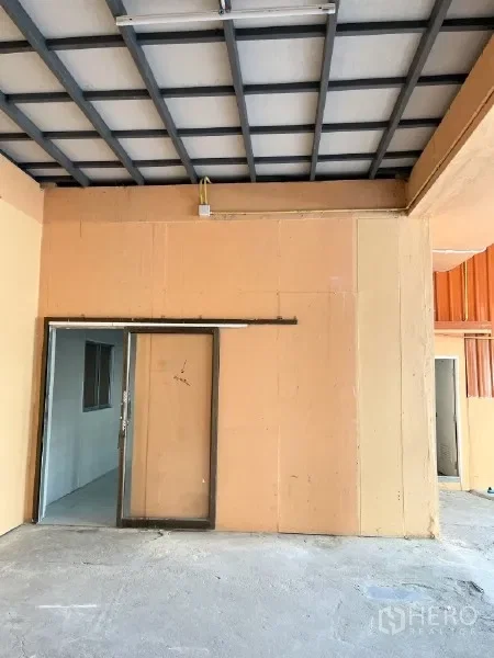 picture For rent Warehouse 268 sqm in Din Daeng, Din Daeng, Bangkok - 9/12