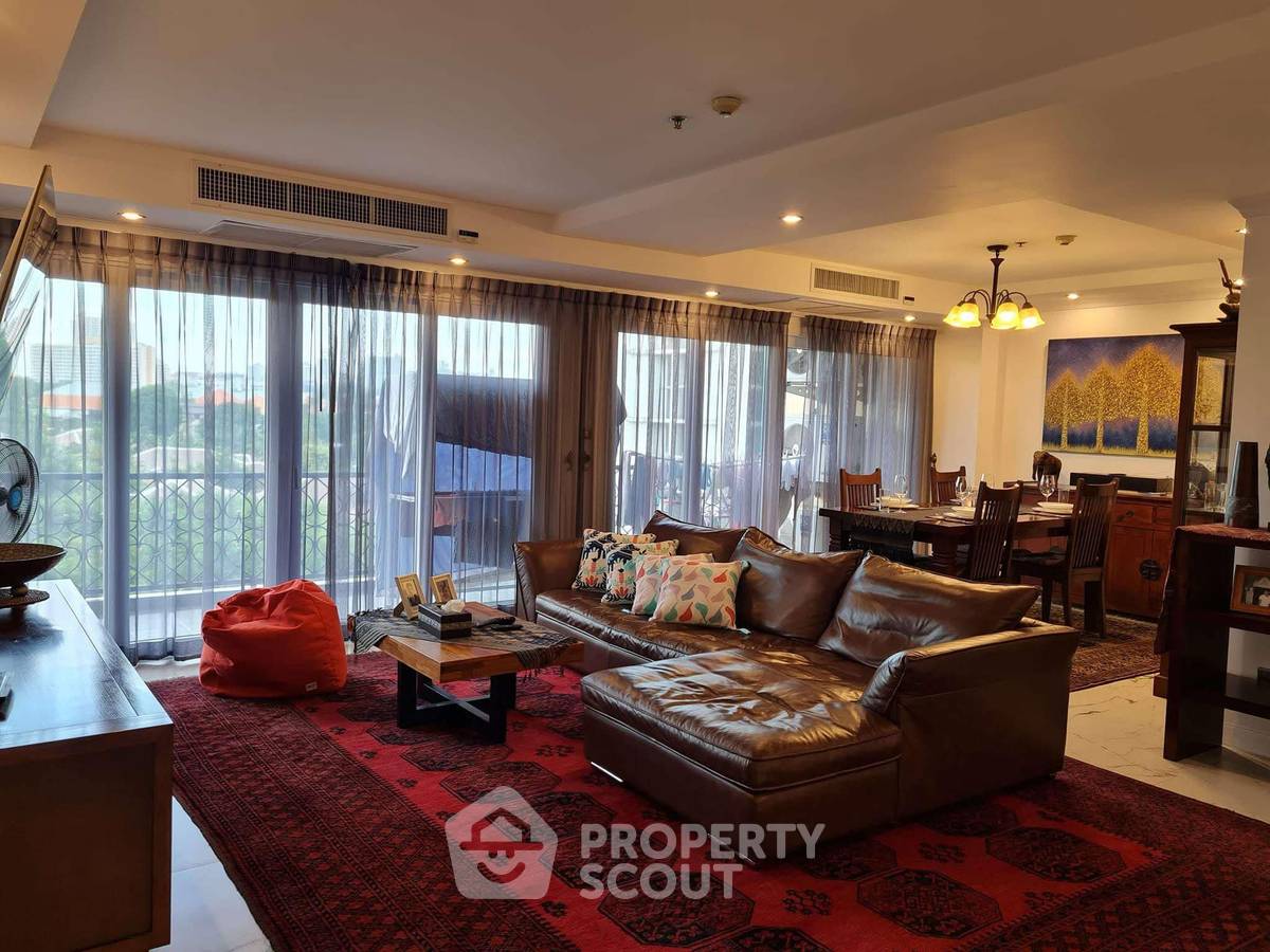 รูป คอนโด 3-ห้องนอน ที่ เดอะ เรสซิเดนซ์ จอมเทียน บีช ใกล้ เมืองพัทยา (ID 3281802) - รูปที่ 6/11