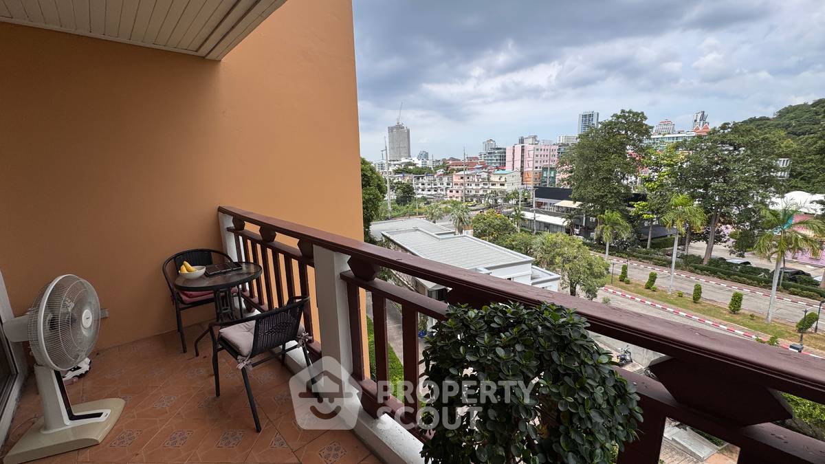 picture Spacious 1-BR 104 Sqm At Royal Hill Resort Condominium (ID 3281840) - 13/31