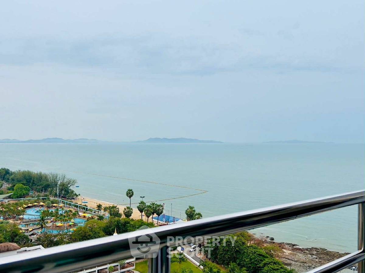 picture 2-BR Condo at View Talay 3 close to Phratamnak (ID 3281926) - 2/41
