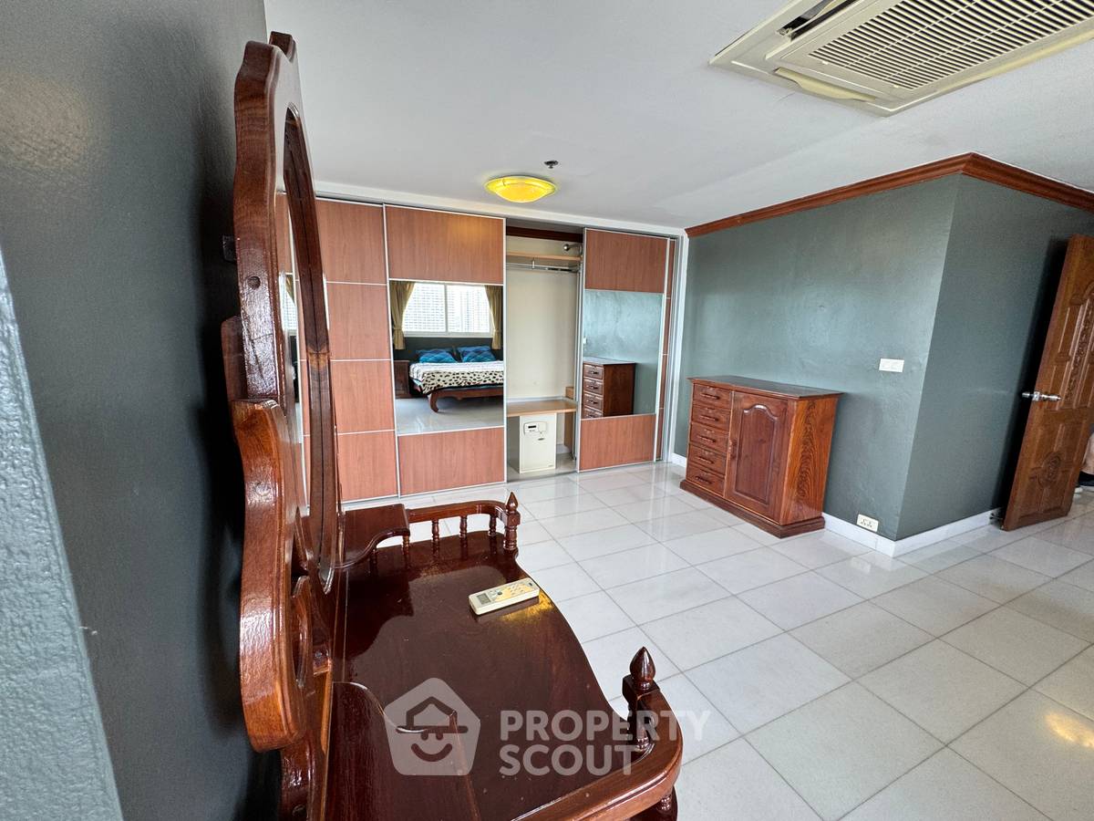 รูป ขายคอนโด 4 ห้องนอน ขนาด 273 ตร.ม. Jomtien Beach Paradise Condominium (ID 3281701) - รูปที่ 7/39
