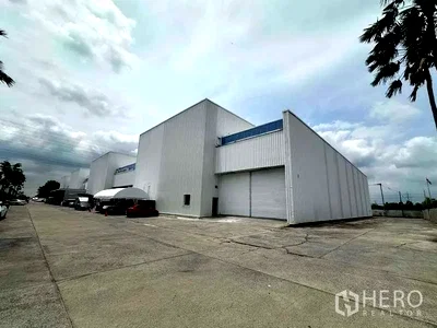 Factory for rent : For rent Factory 1420 sqm in Khlong Luang, Pathum Thani